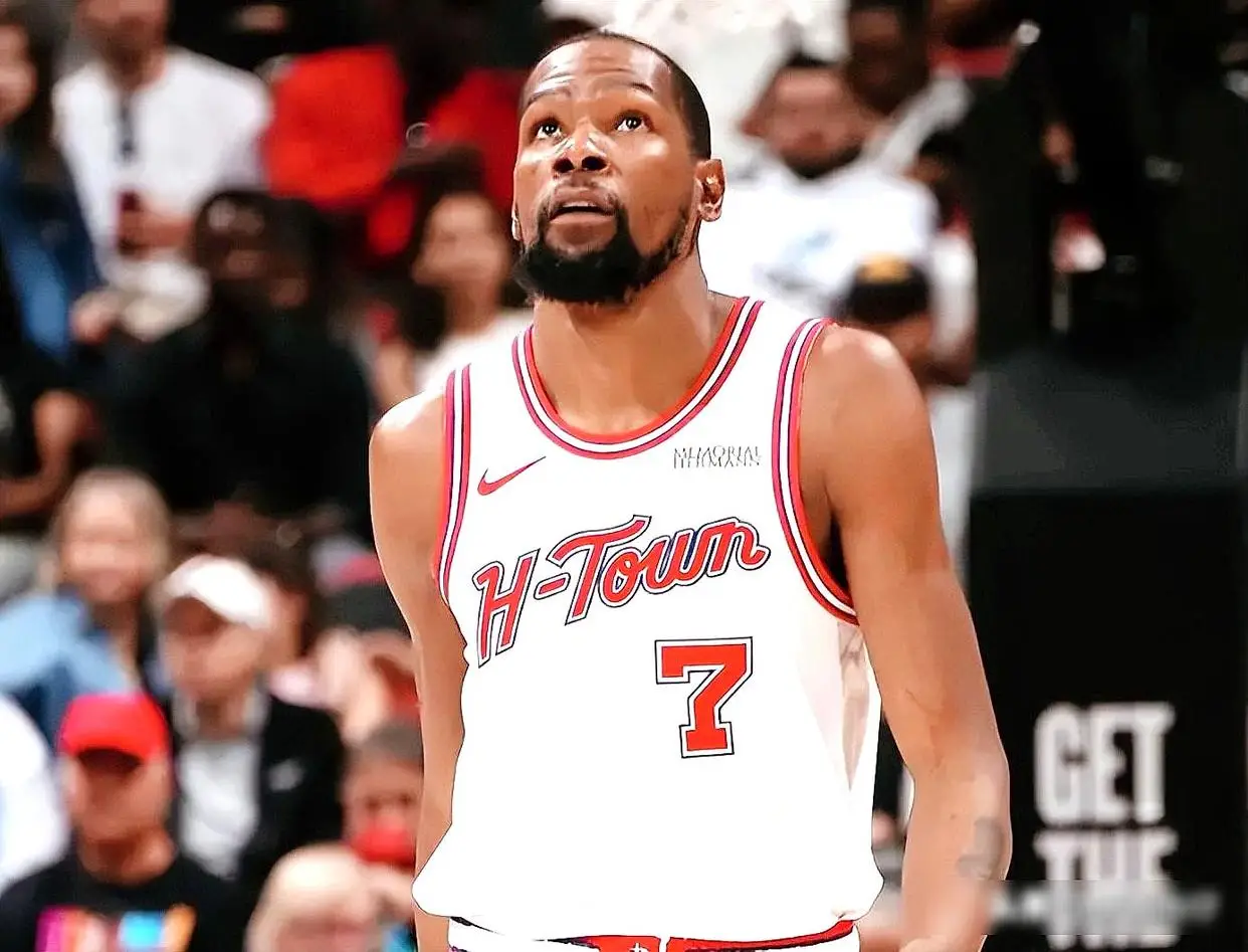 5月28日：37岁杜兰特登顶NBA薪资榜：放弃三千万换来的不止是戒指