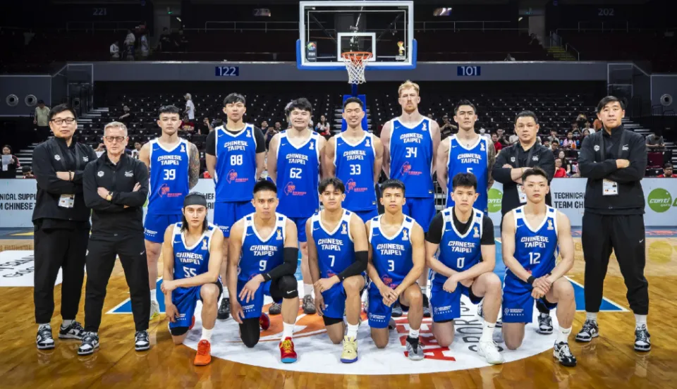 中国男篮7分逆转中国台北，球员：3人完美，6人及格，3人批评