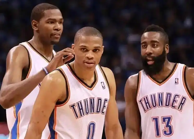 NBA 雷霆阵容 4年2.72亿！5年4.78亿！NBA最贵三巨头诞生，冲冠之路危机四伏