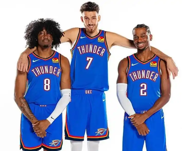 NBA 雷霆阵容 4年2.72亿！5年4.78亿！NBA最贵三巨头诞生，冲冠之路危机四伏