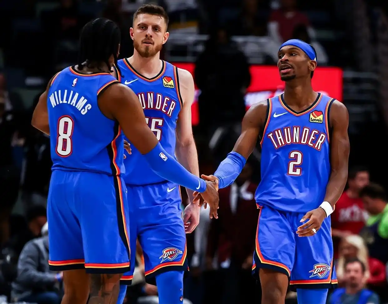 NBA 雷霆阵容 4年2.72亿！5年4.78亿！NBA最贵三巨头诞生，冲冠之路危机四伏